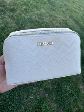 Missoni Exclusive Delta 1st Class Travel Case Pouch Zipper Cosmetic Bag & Swag
